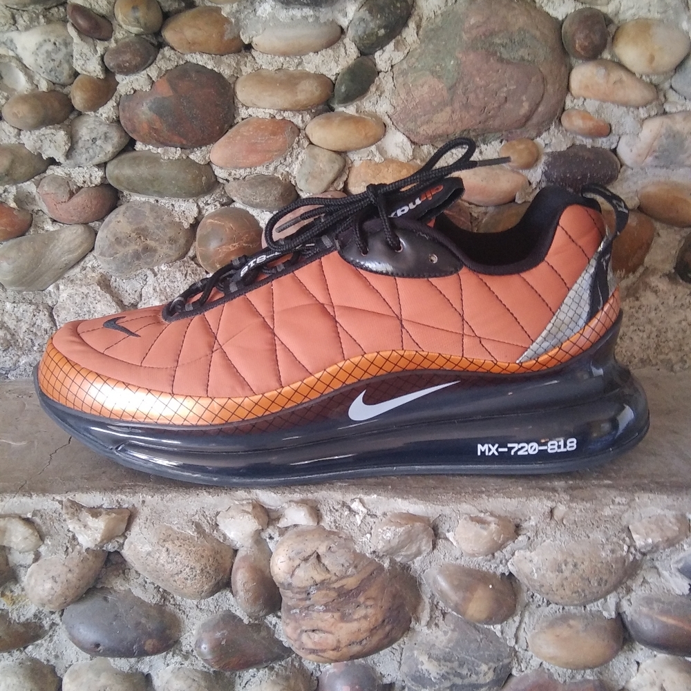 Nike Airmax MX 720-818